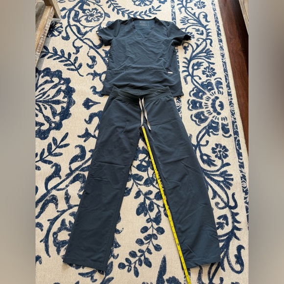 Figs Dark Harbor Scrub Top and Livingston basic scrub pants - Picture 2 of 8